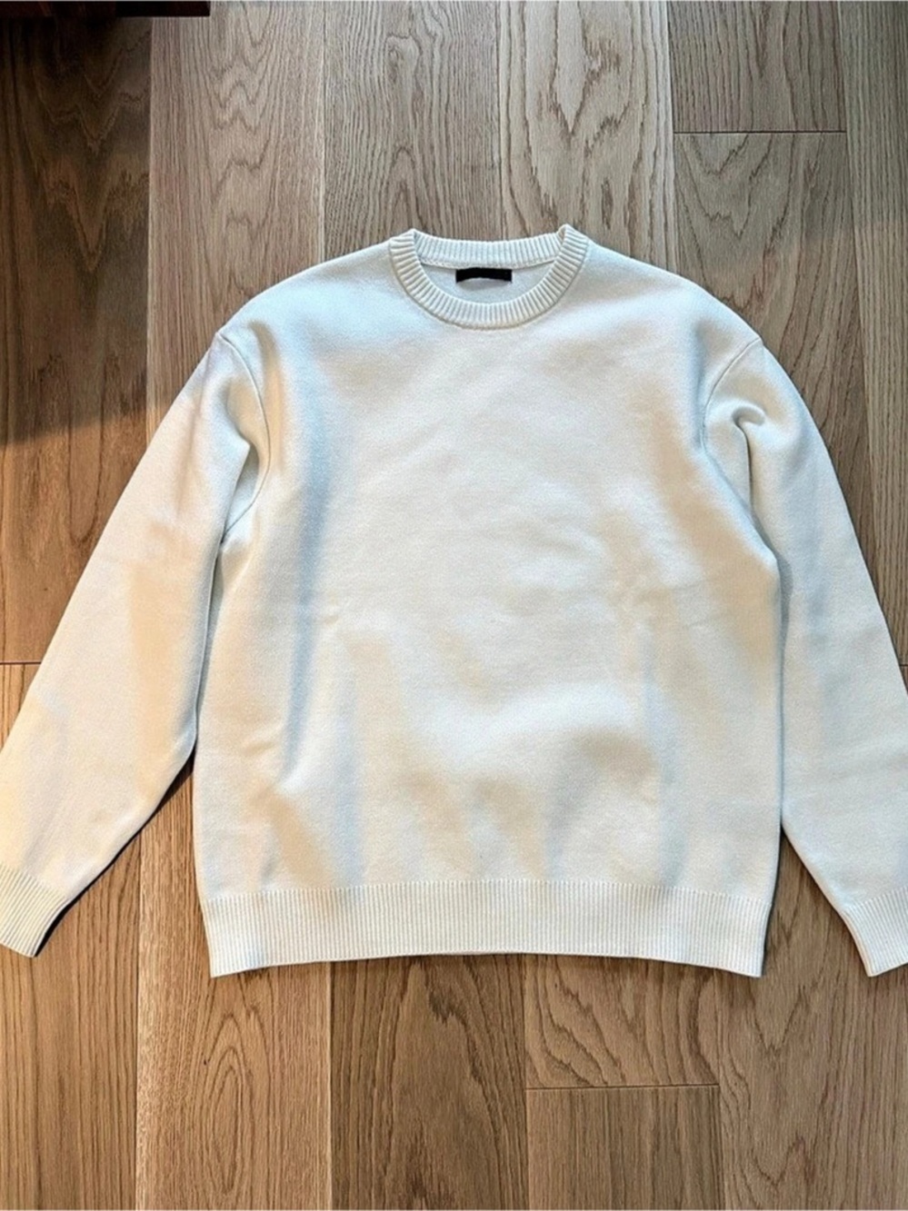 Zara Oyster White Relaxed Fit Sweater Size S – New Without Tags